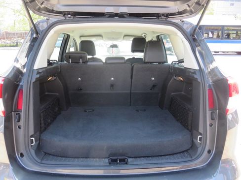 Used 2017 Ford C-MAX SE w/ Equipment Group 202A FWD image 23
