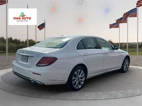Used 2018 Mercedes-Benz E 300 4MATIC image 5