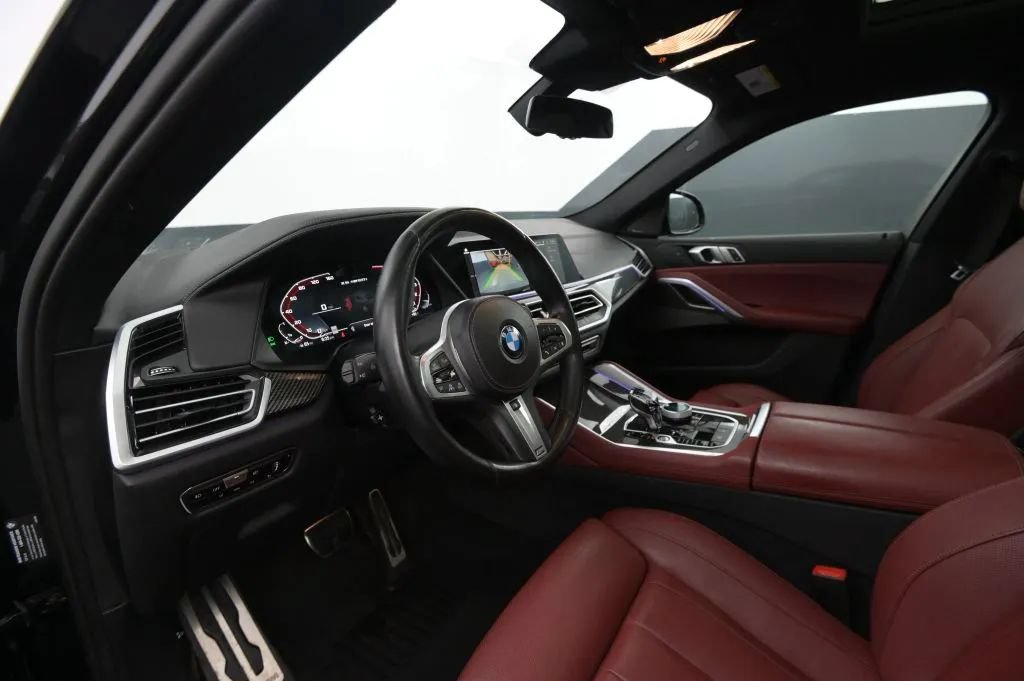 Used 2021 BMW X6 M50i AWD/4WD image 30