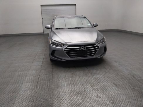 Used 2017 Hyundai Elantra SE FWD image 14