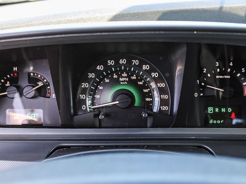 Used 2009 Dodge Journey R/T w/ Flexible Seating Group FWD image 23