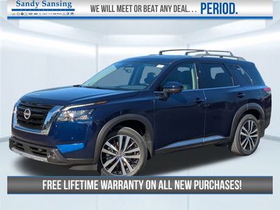 New 2025 Nissan Pathfinder Platinum w/ Cargo Package