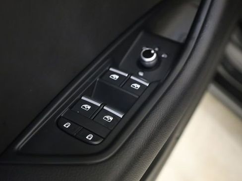 Used 2023 Audi A5 2.0T Premium image 17