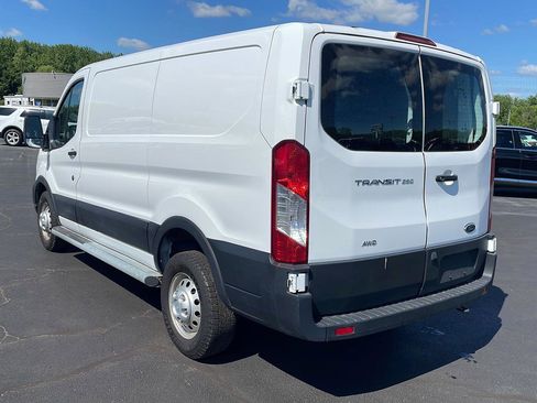 Used 2024 Ford Transit 250 Low Roof AWD w/ Exterior Upgrade Package image 3