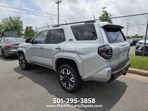 Used 2025 Toyota 4Runner TRD Sport AWD/4WD image 8