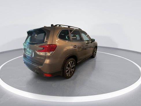 Used 2023 Subaru Forester Limited AWD/4WD image 6