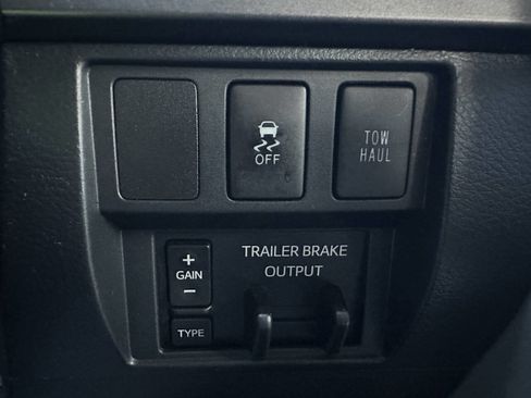 Used 2016 Toyota Tundra SR5 w/ TRD Off Road Package image 27