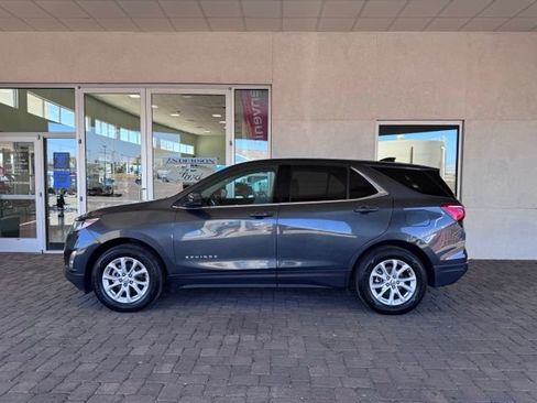 Used 2020 Chevrolet Equinox LT FWD image 2