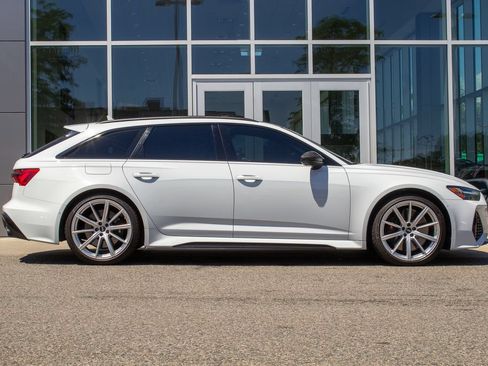 Used 2021 Audi RS 6 AWD/4WD image 4