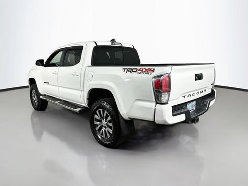 Used 2022 Toyota Tacoma TRD Sport w/ Black Out Package (TMS) AWD/4WD image 6