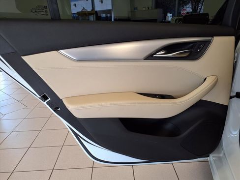 Used 2023 Cadillac CT5 Luxury w/ Cold Weather Package image 18