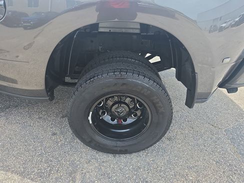 Used 2024 RAM 3500 Laramie w/ Night Edition AWD/4WD image 32