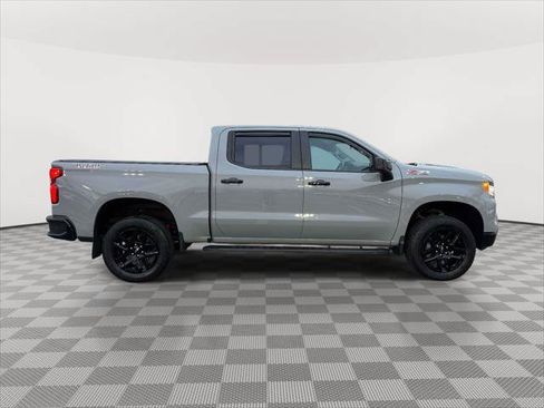 Used 2024 Chevrolet Silverado 1500 LT Trail Boss w/ Protection Package AWD/4WD image 8