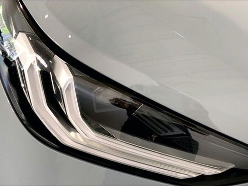 Used 2025 BMW X3 M50 w/ Premium Package image 27