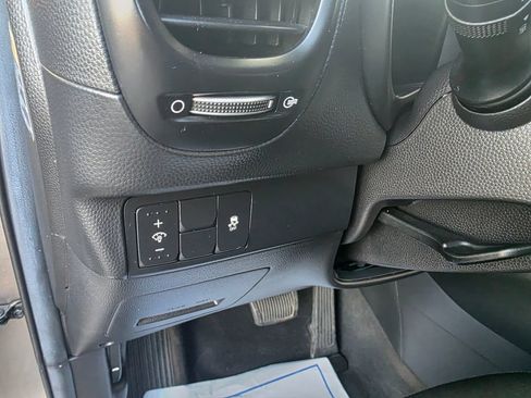 Used 2019 Kia Soul + FWD image 18