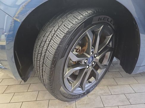 Used 2018 Ford Fusion SE w/ Equipment Group 201A FWD image 31