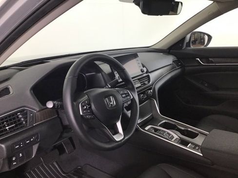 Used 2021 Honda Accord Touring image 8