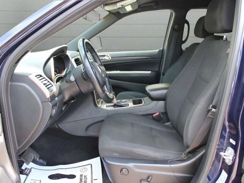 Used 2016 Jeep Grand Cherokee Laredo w/ Quick Order Package 23E image 22