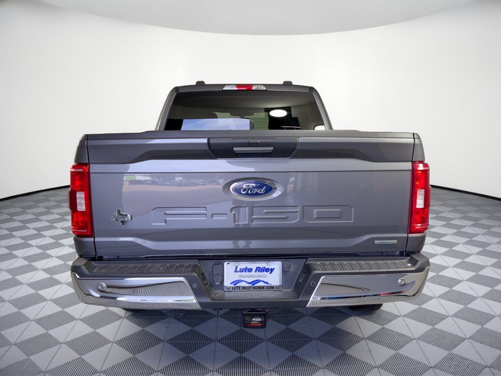 Used 2021 Ford F150 XLT w/ Equipment Group 301A Mid RWD image 11