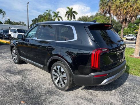 Used 2022 Kia Telluride EX w/ EX Premium Package FWD image 7