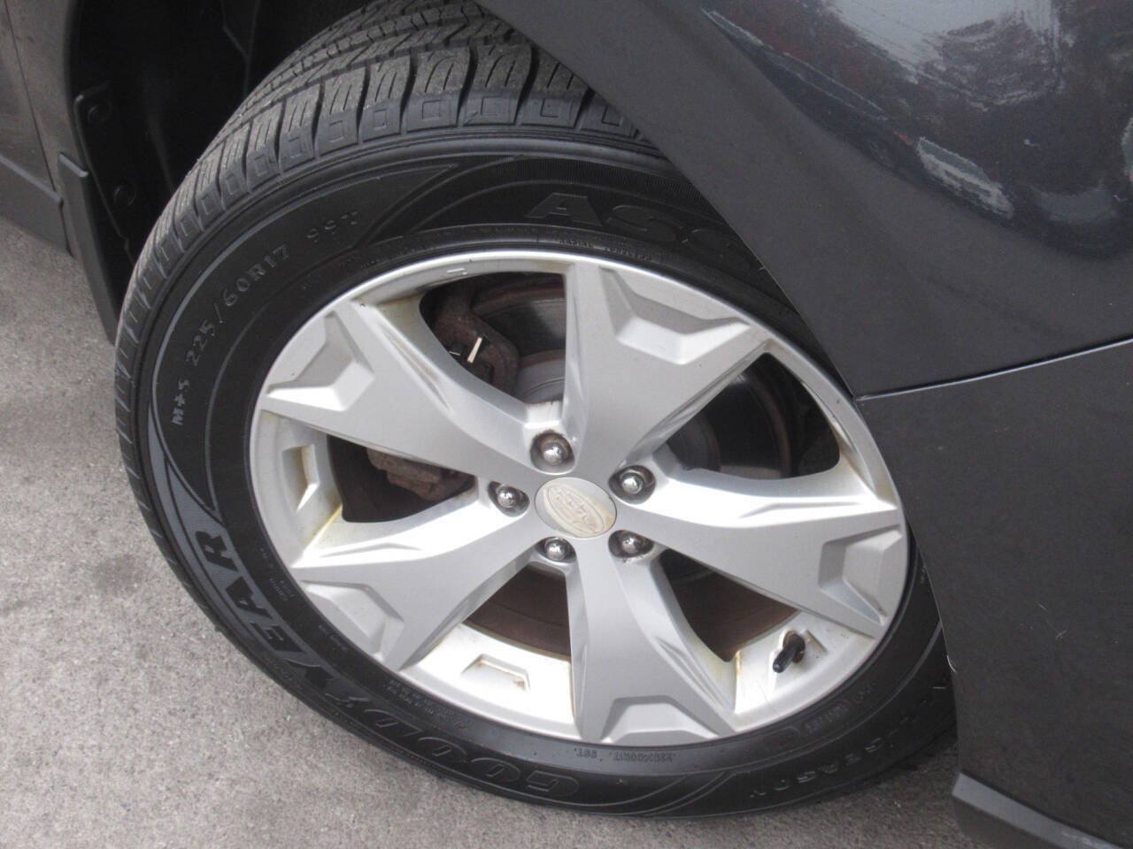 Used 2014 Subaru Forester 2.5i Limited AWD/4WD image 4