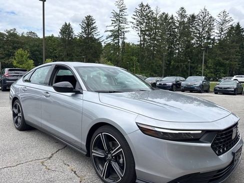 Used 2026 Honda Accord SE image 11