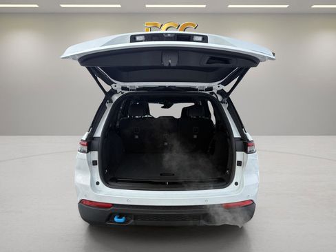 Used 2022 Jeep Grand Cherokee Trailhawk image 41