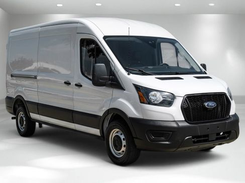 Used 2023 Ford Transit 250 Medium Roof RWD image 5