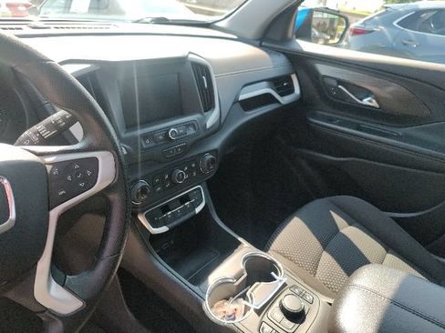 Used 2024 GMC Terrain SLE w/ Driver Convenience Package FWD image 26