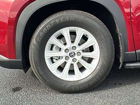 Used 2025 Toyota Grand Highlander FWD image 14