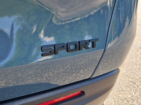 Used 2024 Honda HR-V Sport image 5
