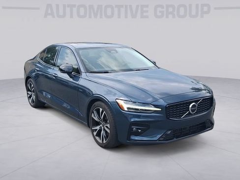 Used 2024 Volvo S60 B5 Core AWD/4WD image 7