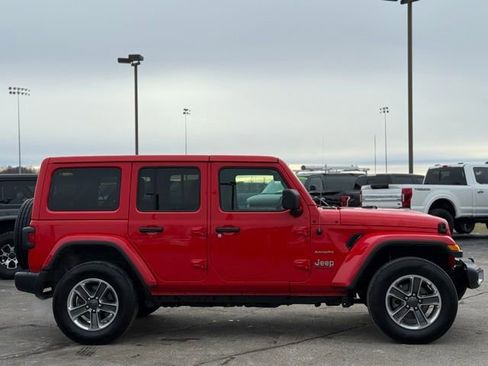 Used 2023 Jeep Wrangler Sahara image 36