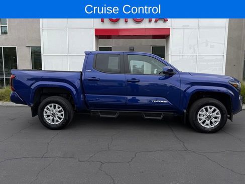 Used 2025 Toyota Tacoma SR5 RWD image 12