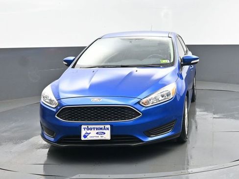 Used 2018 Ford Focus SE w/ SE Winter Package FWD image 23