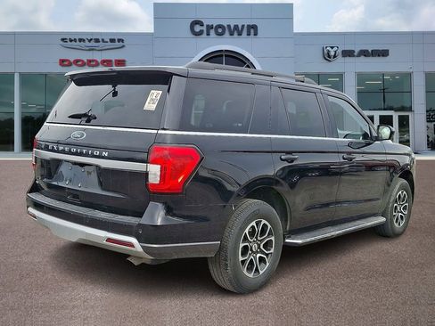 Used 2023 Ford Expedition XLT image 6