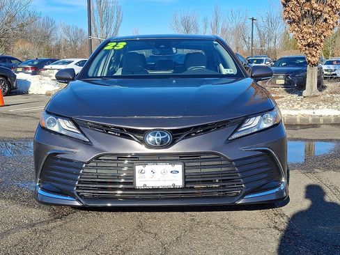 Used 2023 Toyota Camry XLE image 2