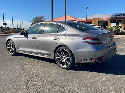 Used 2025 Genesis G70 2.5T image 7