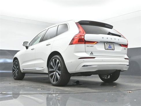 Used 2023 Volvo XC60 B5 Ultimate w/ Climate Package image 43