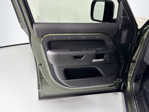 New 2026 Land Rover Defender 110 X-Dynamic SE AWD/4WD image 24