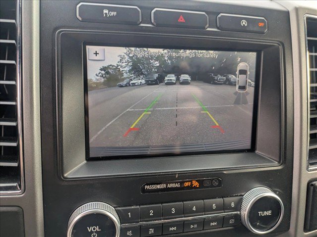 Used 2018 Ford Expedition XLT w/ Equipment Group 202A RWD image 12