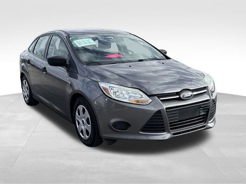 Used 2014 Ford Focus S image 4