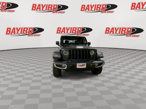 Used 2023 Jeep Gladiator Sport image 16