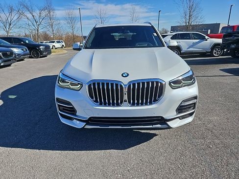 Used 2023 BMW X5 sDrive40i w/ Premium Package image 2
