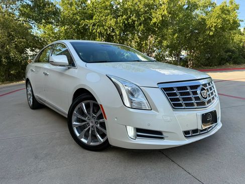 Used 2015 Cadillac XTS Luxury w/ Driver Awareness Package FWD image 7