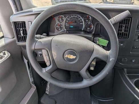 Used 2025 Chevrolet Express 3500 LT w/ LT Preferred Equipment Group RWD image 16