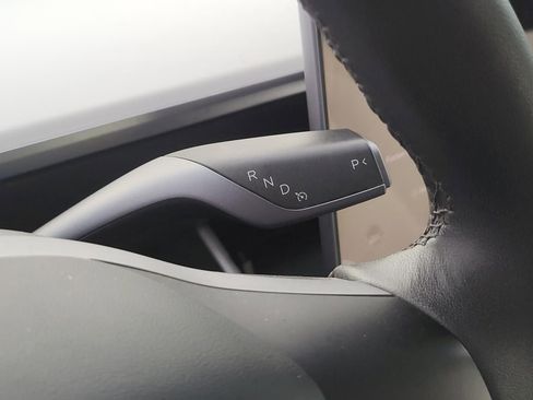 Used 2021 Tesla Model Y AWD image 28
