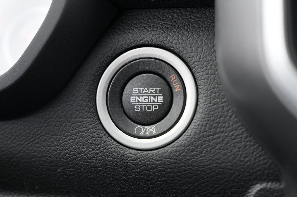 Used 2024 RAM 2500 Big Horn w/ Night Edition AWD/4WD image 32