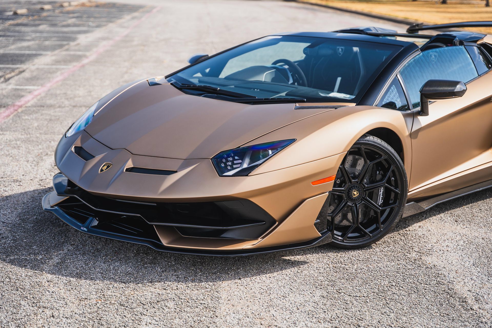 Used 2021 Lamborghini Aventador SVJ AWD/4WD image 6