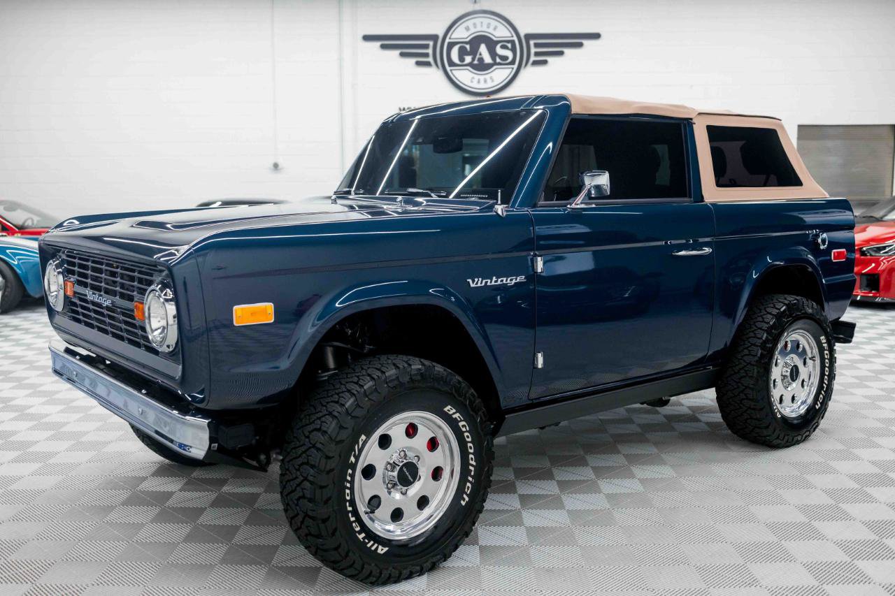 Used 2024 Ford Bronco Black Diamond AWD/4WD image 10